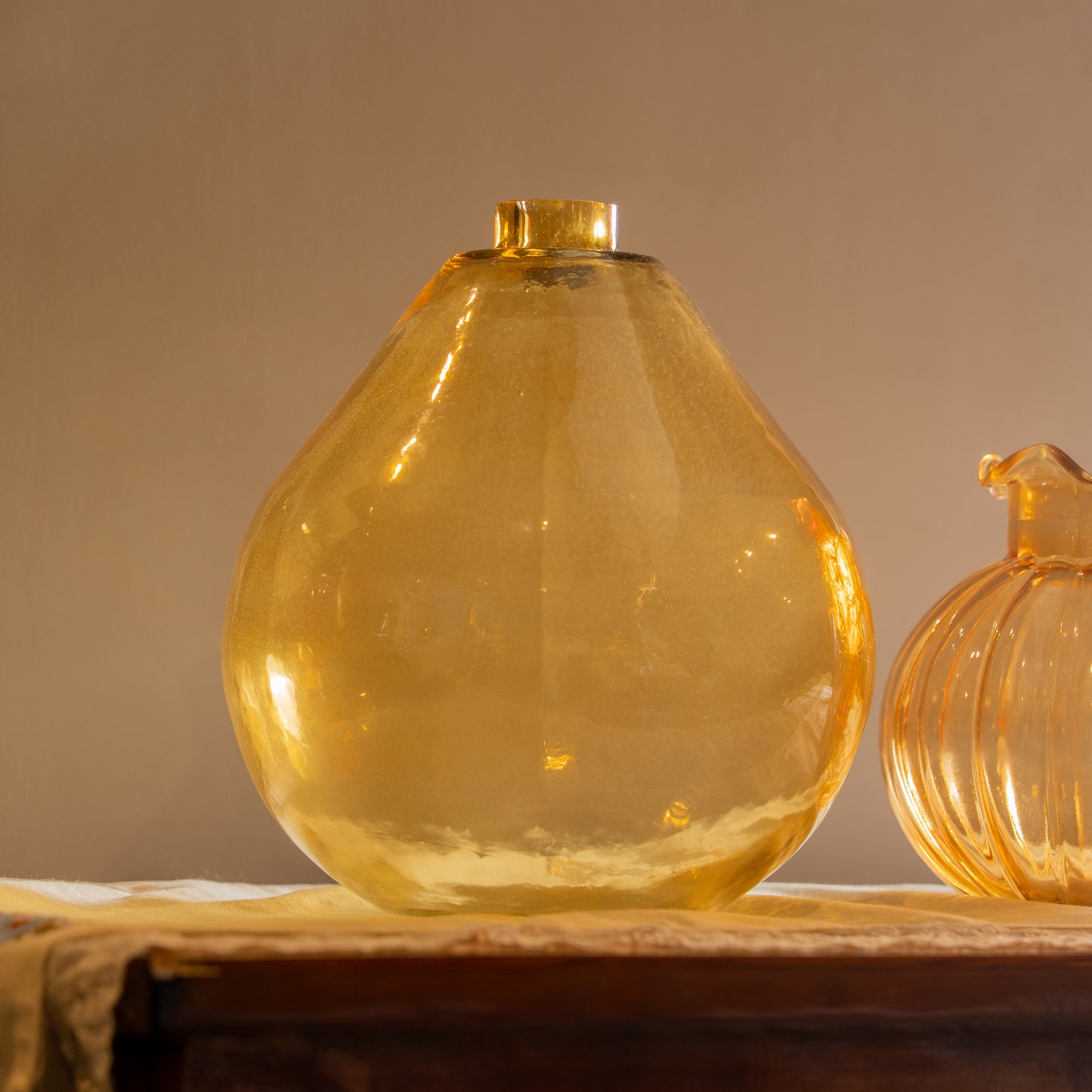 Gold Round Narrow Mouth Vase