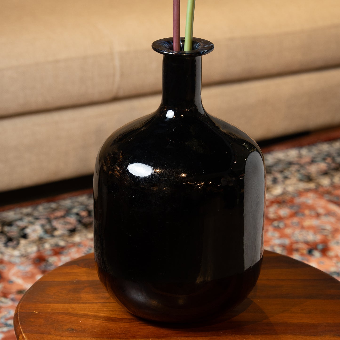 Black Narrow Mouth Vase