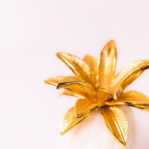 White Marble Pineapple With Metal Leaves