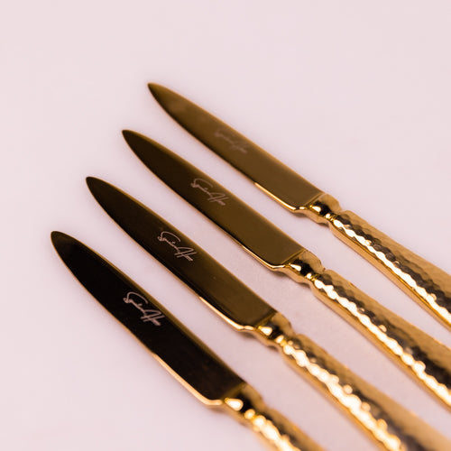 Set Of 4 Smith Table Knives
