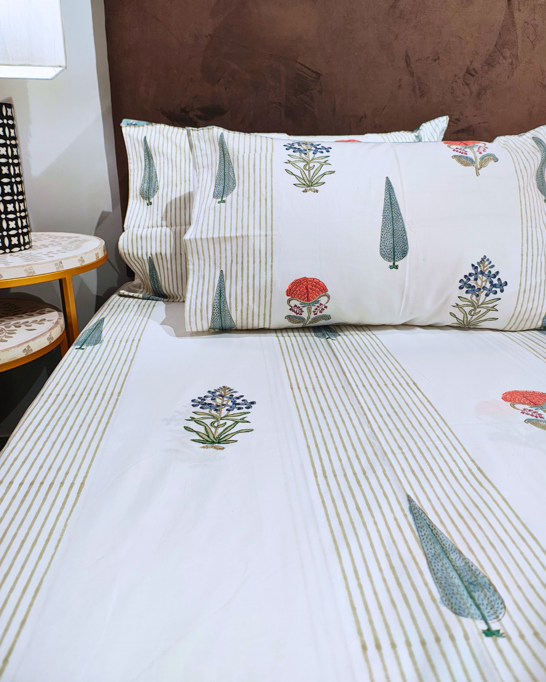 Dahlia White Block Print King Size Bedsheet