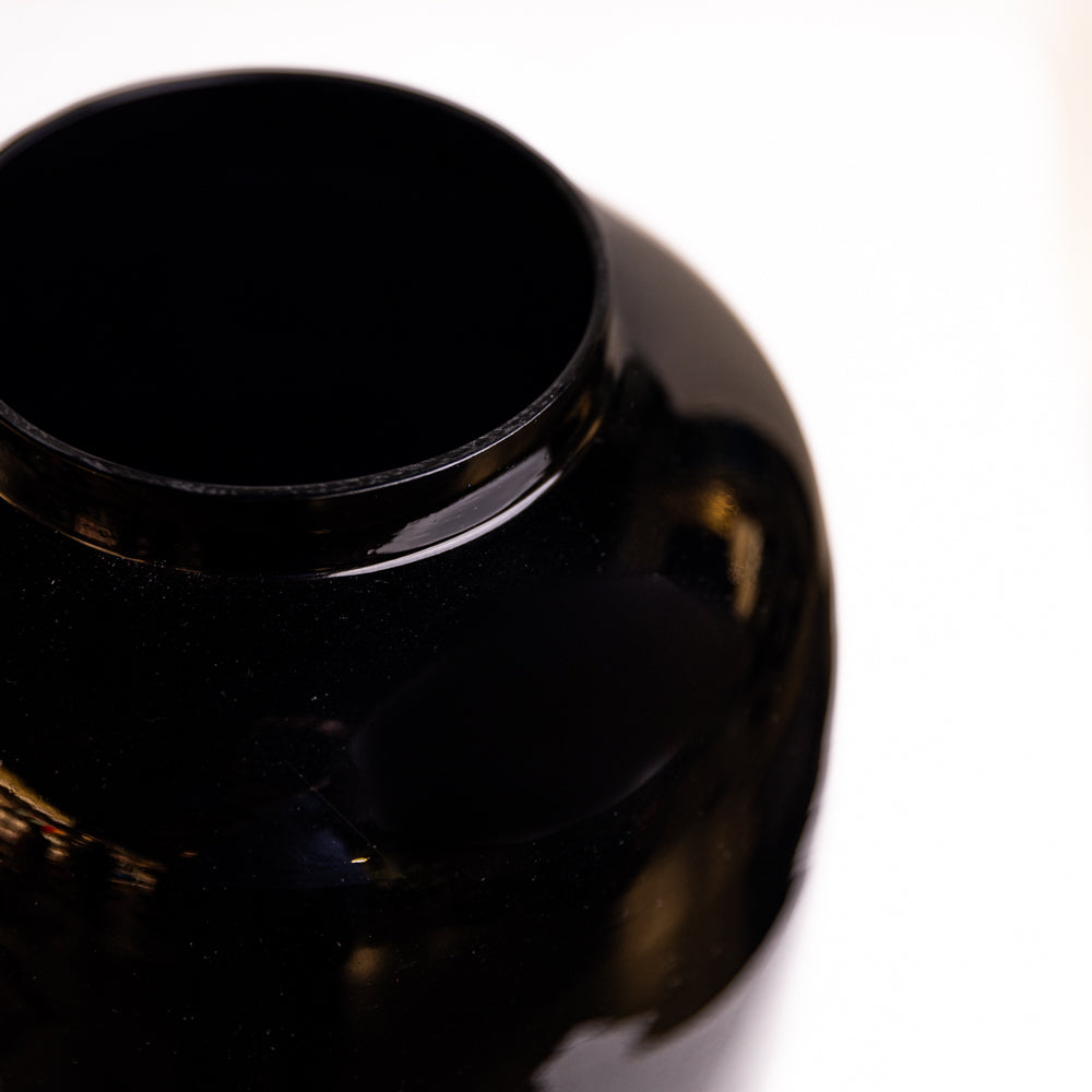 Black Round Vase